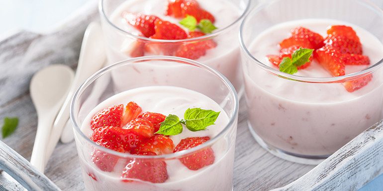Strawberry Panna Cotta (Super Strawberry Gelatin Dessert)