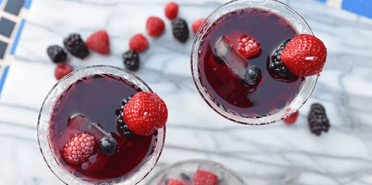 red-wine-ginger-berry-cocktail